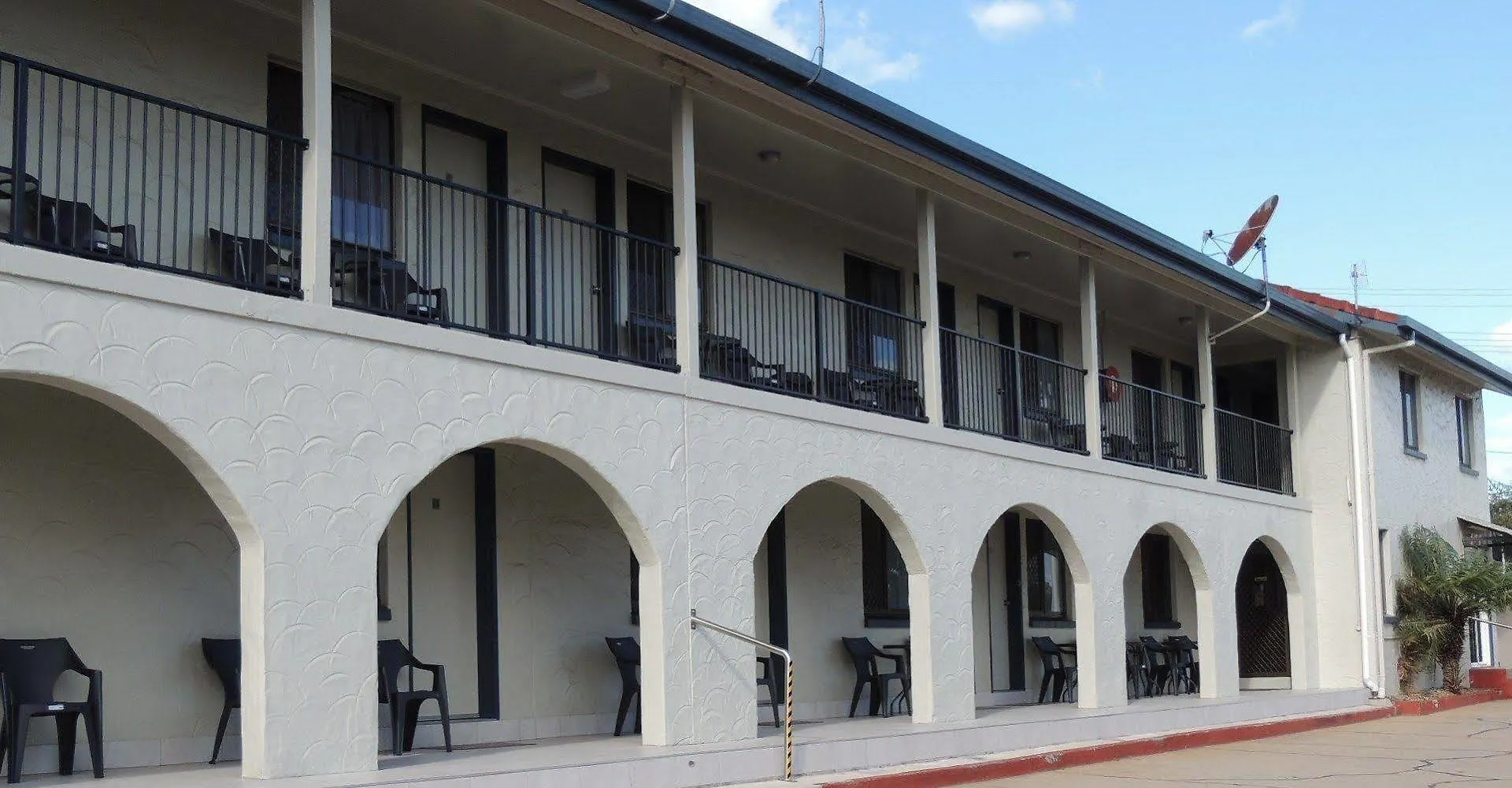 ***  Park View Motel Gladstone Australia